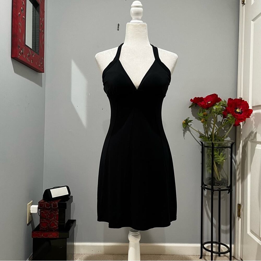 NEW Moda VS Plunge Halter Hourglass Molded Fit Flare Little Black City Dress XS